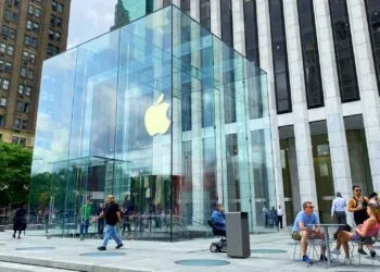 Apple iPhone 16e
