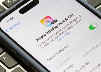 Google Apple Siri