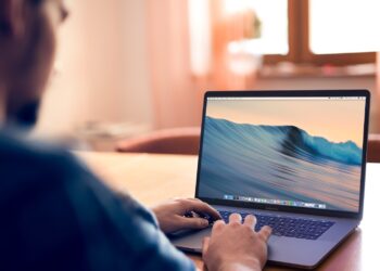 MacBook Apple