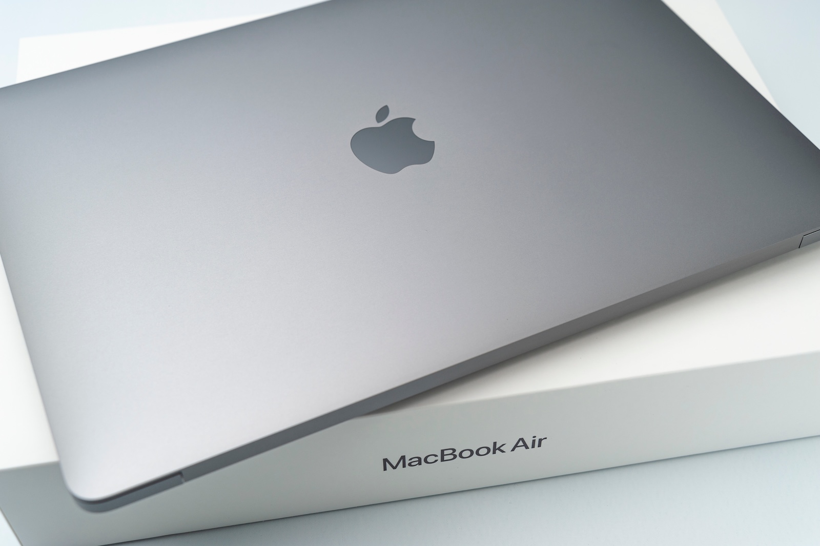 MacBook Air Apple