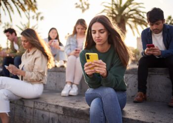 Social media apps are addictive