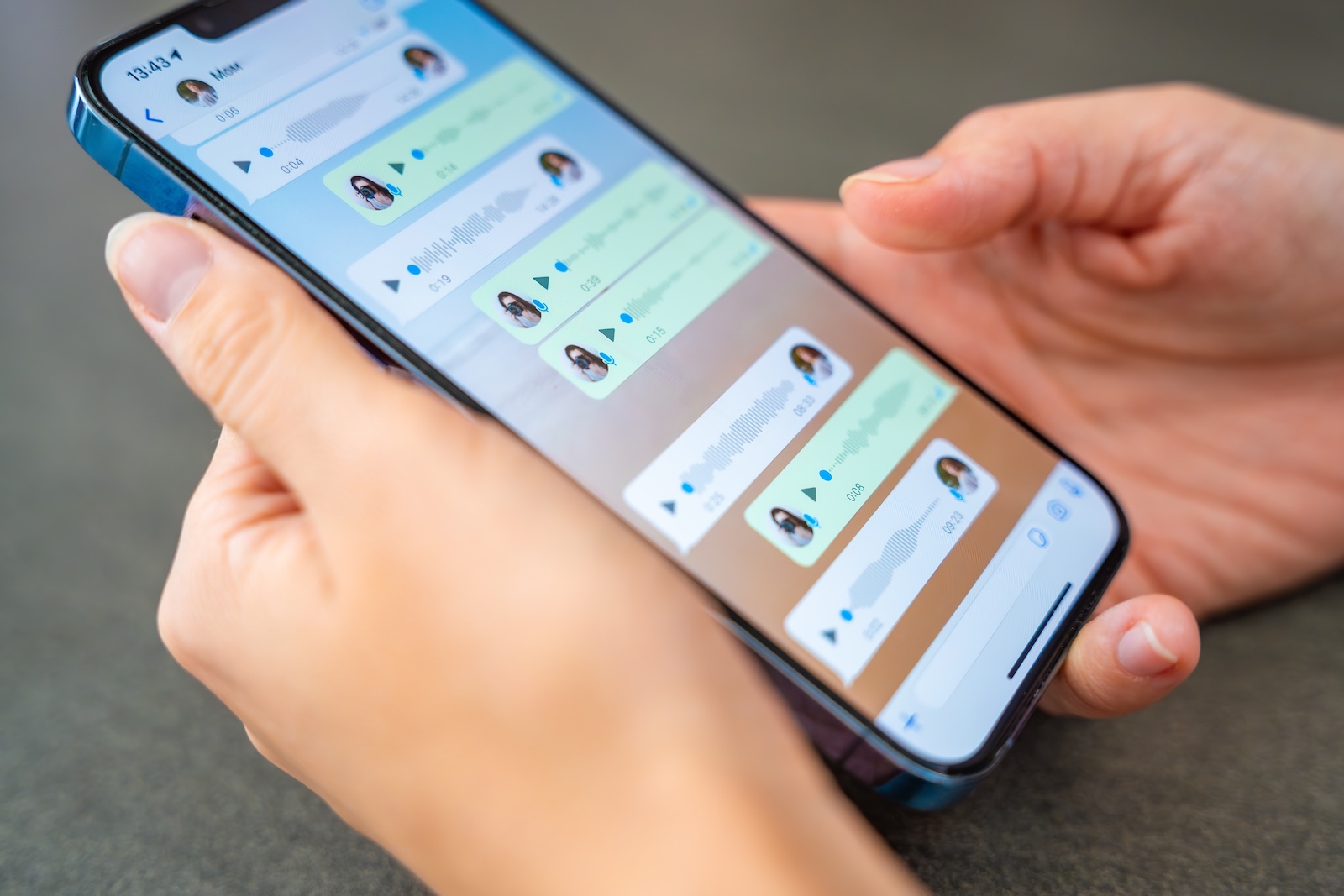 WhatsApp Liquid Glass