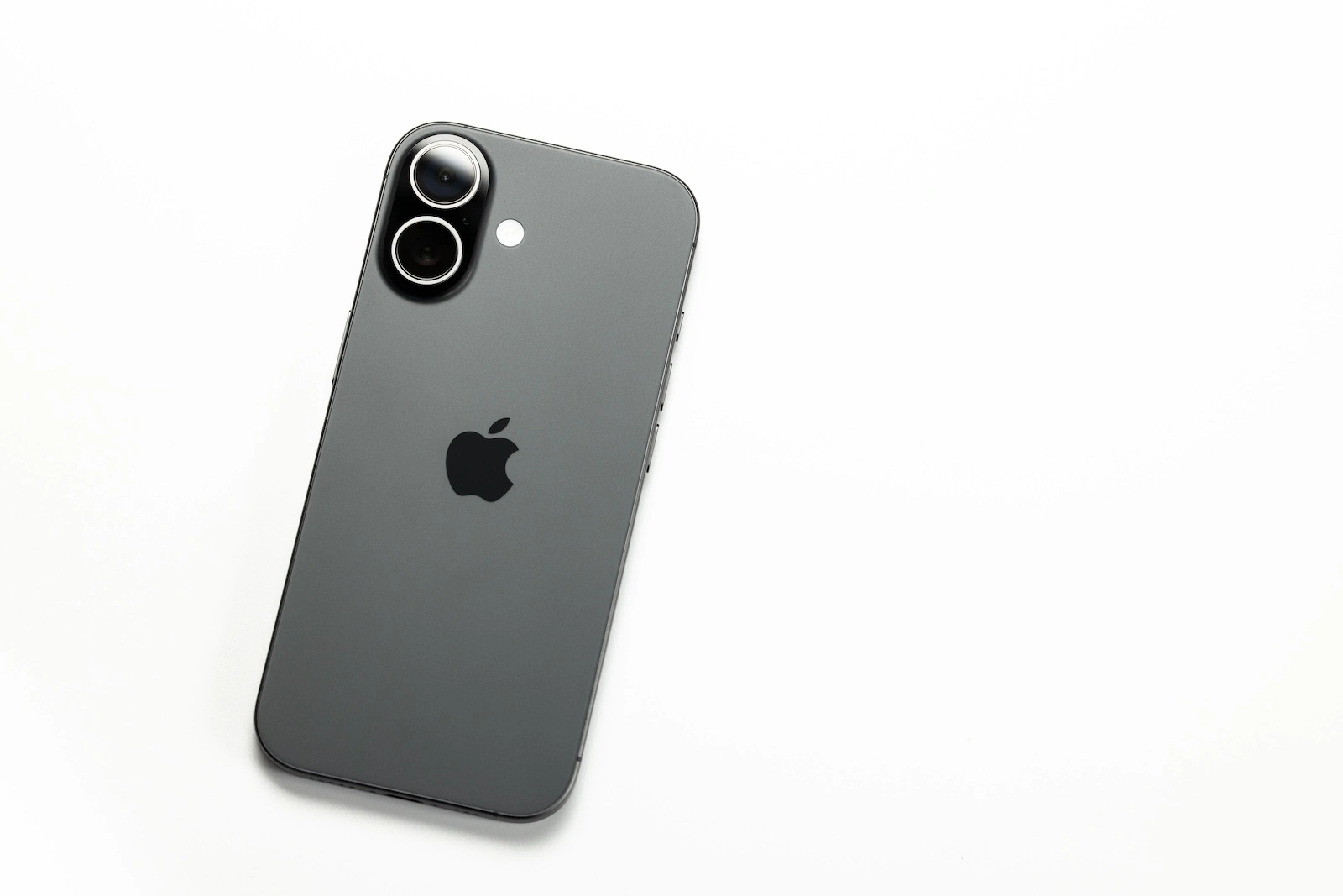 iPhone 18 Apple