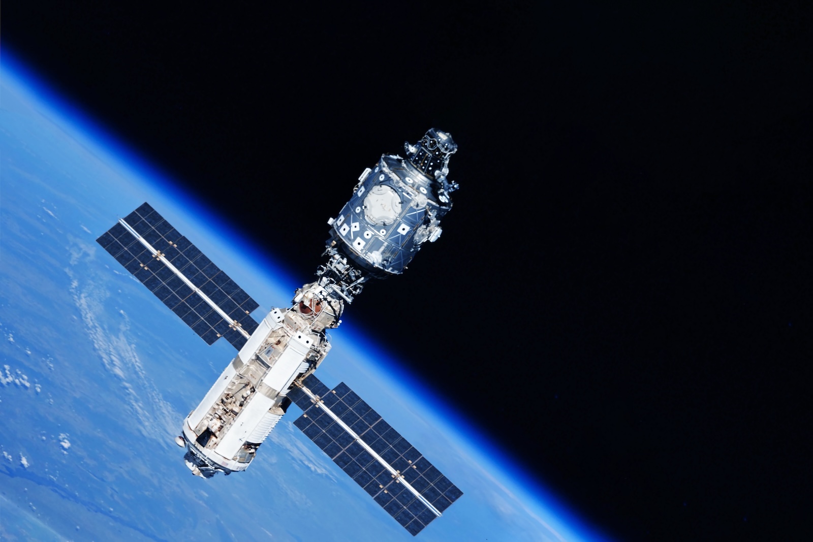 Apple iPhone Satellite