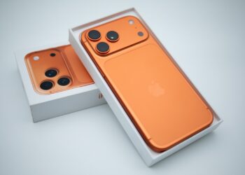 iPhone Apple