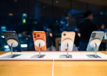 iPhone 17 charging problem