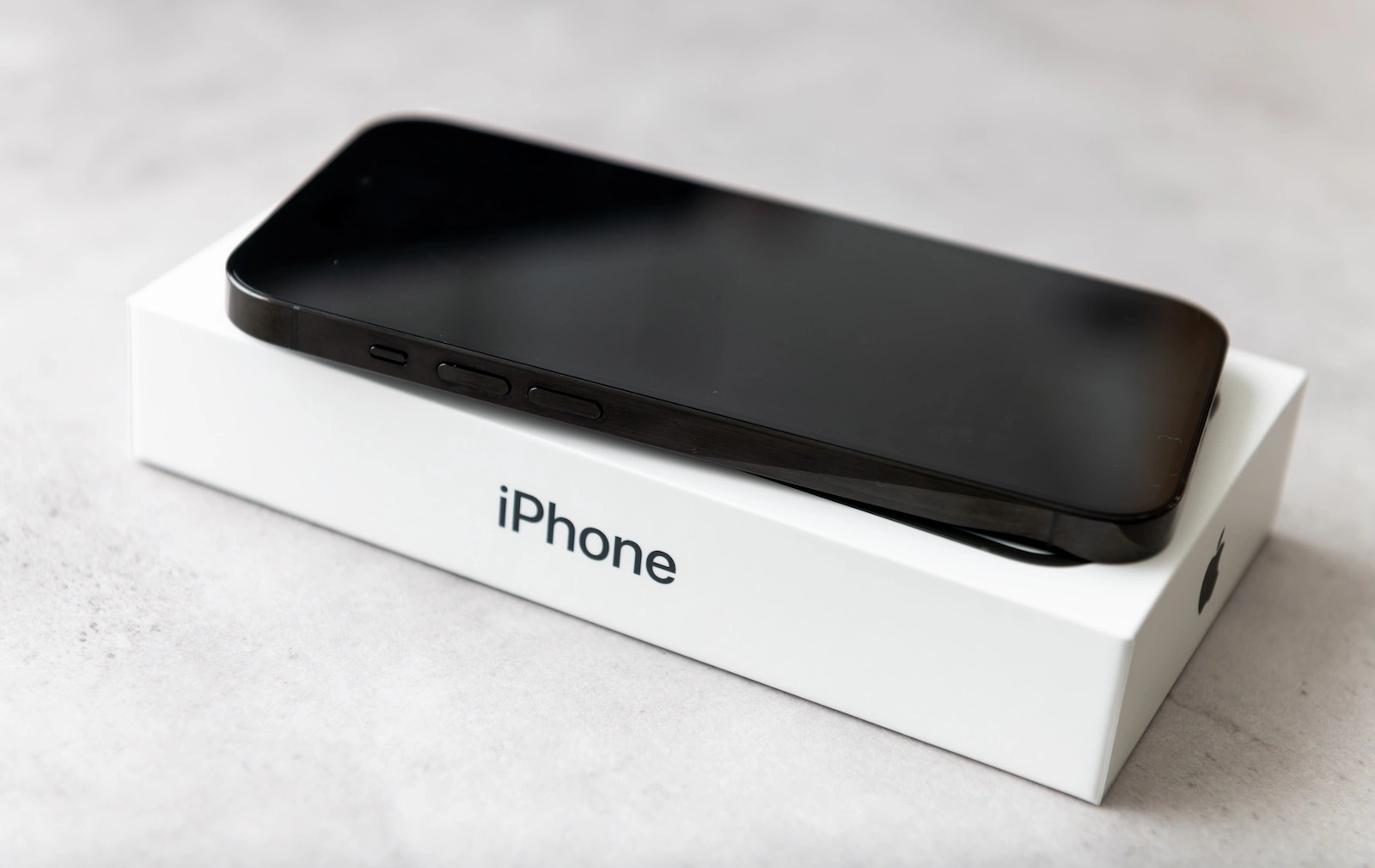 iPhone Apple