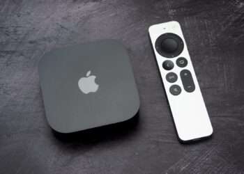 tvOS 27 Apple
