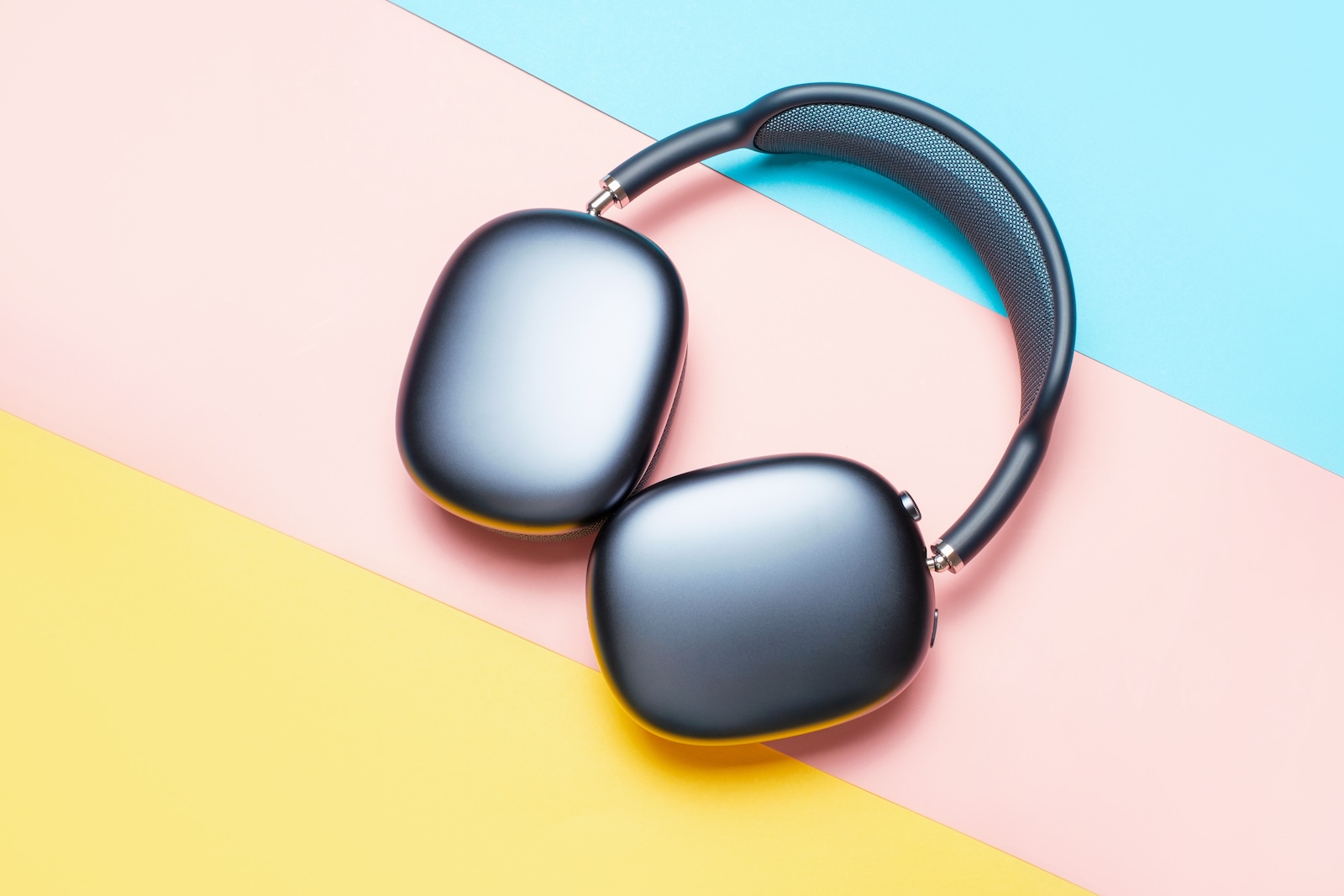 AirPods Max Apple