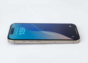iPhone Pro Titanium Aluminum Apple
