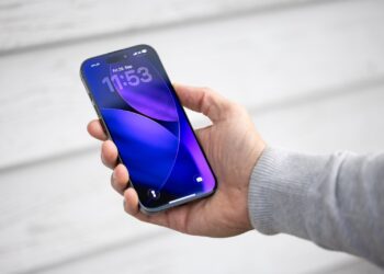 iPhone 17 Apple