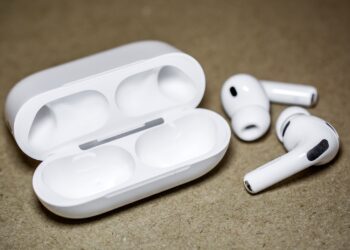 Apple AirPods Ultra