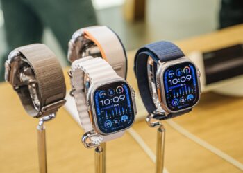 Apple Watch OLED 2027
