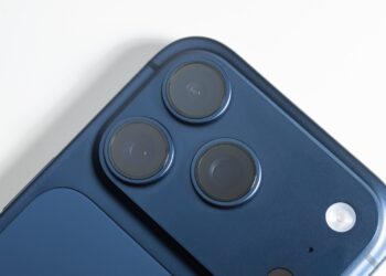 iPhone deliveries Latin America
