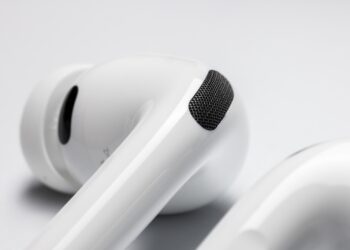 Apple AirPods Ultra