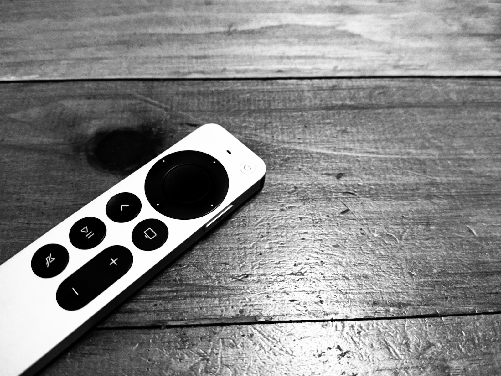 tvOS 27 Apple