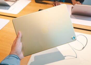 MacBook Neo sales figures