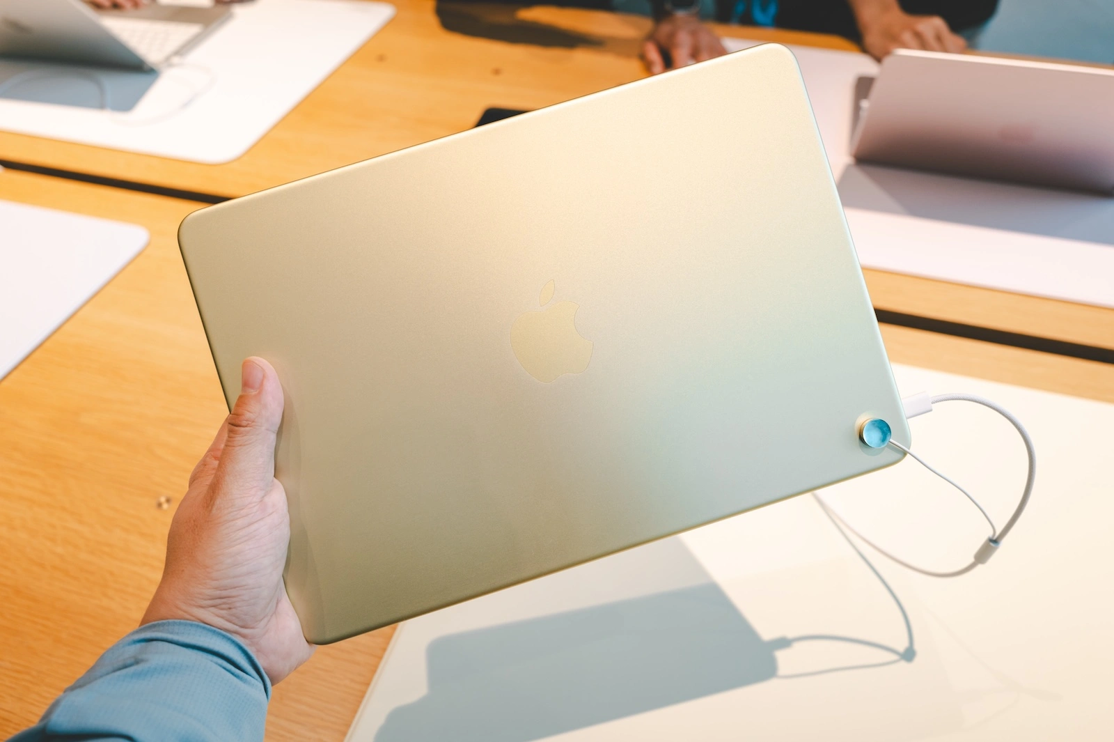 MacBook Neo sales figures