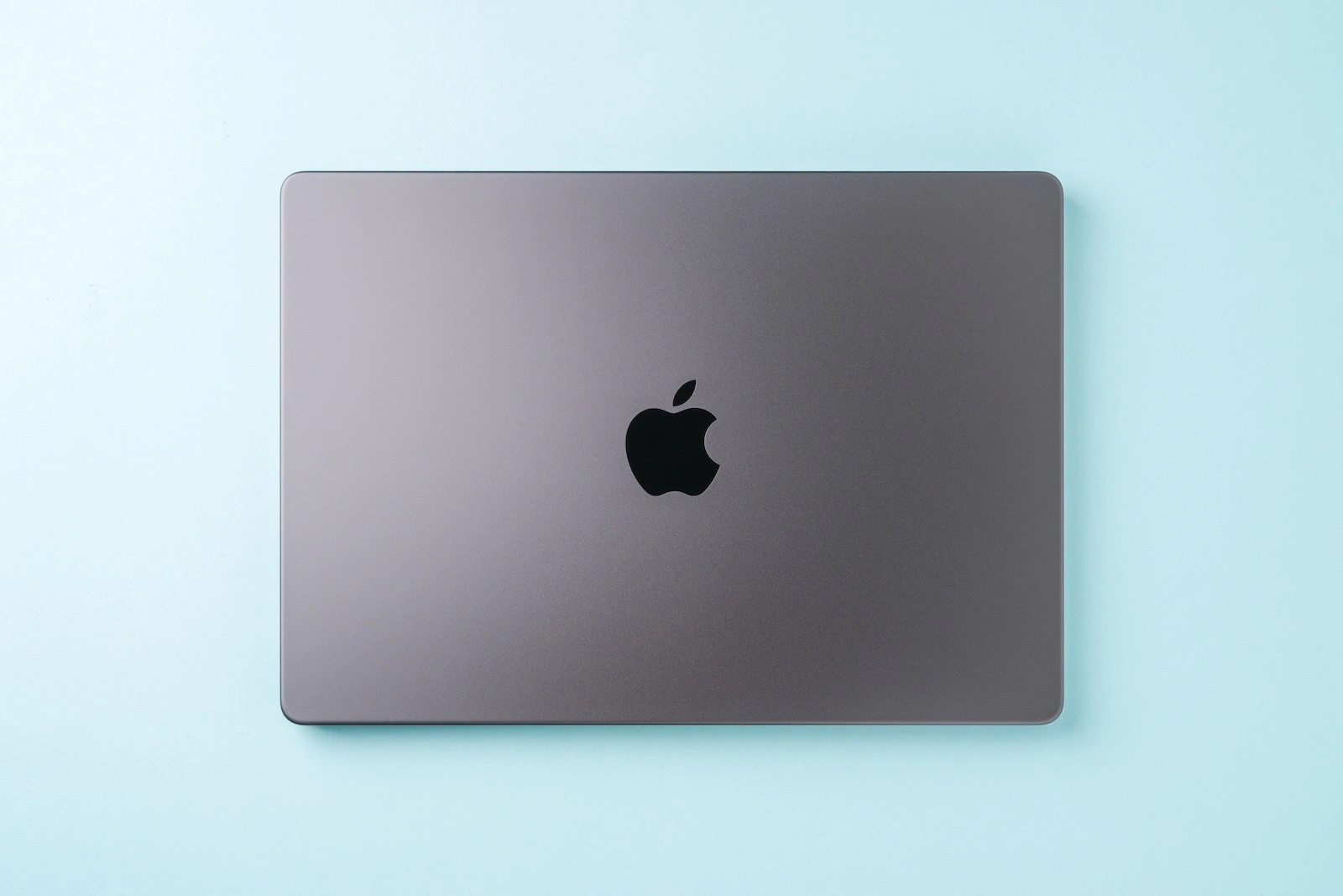 MacBook Ultra Apple