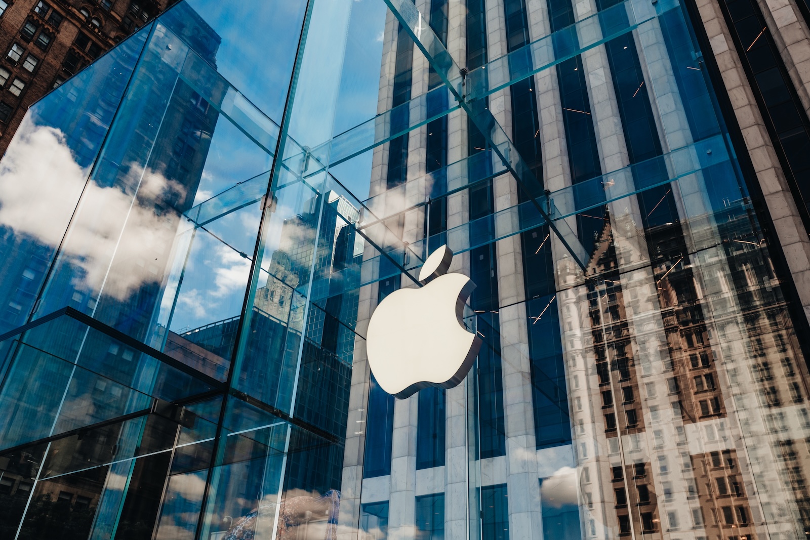 Apple share price target