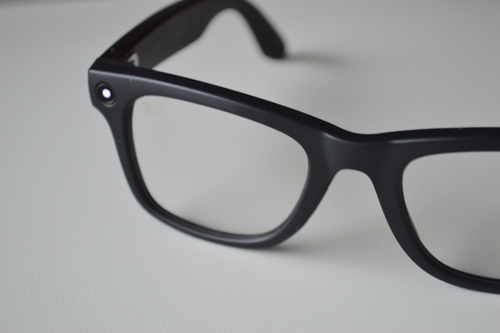 Apple Glasses