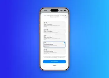 iPhone showing the five iCloud+ tiers priced from 0.99 to 59.99 euros, a choice that in iOS 27 also determines AI feature limits