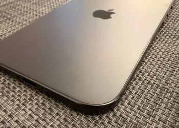 Close-up of the iPhone Air bottom edge as the basis for the iPhone 20 glass design