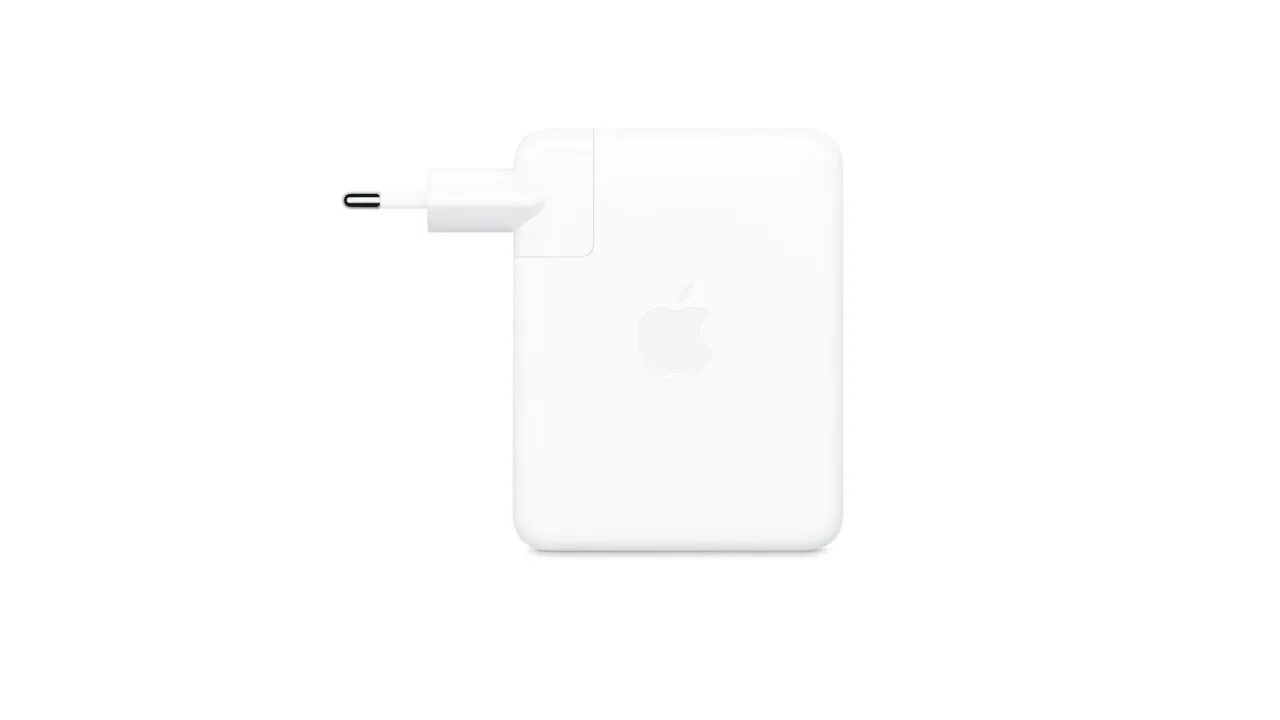 Apple's 140W USB-C Power Adapter with a European plug, the device receiving firmware 1.4.90
