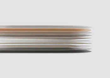iPhone Duo display: side view of the layer structure inside the folding inner display, with several ultrathin layers stacked on top of each other