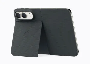 iPhone Duo Max rumors: first-generation iPhone Duo in its folio with the kickstand extended