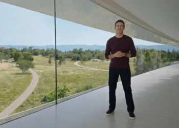 John Ternus in the glass walkway of Apple Park – still from the September keynote, shortly before his interview with Canal+