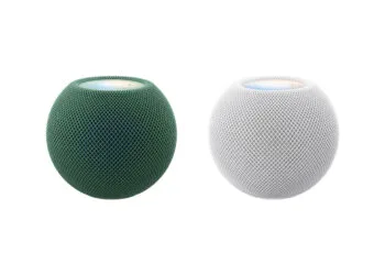 HomePod mini 2 vs. HomePod mini: two speakers in green and white side by side